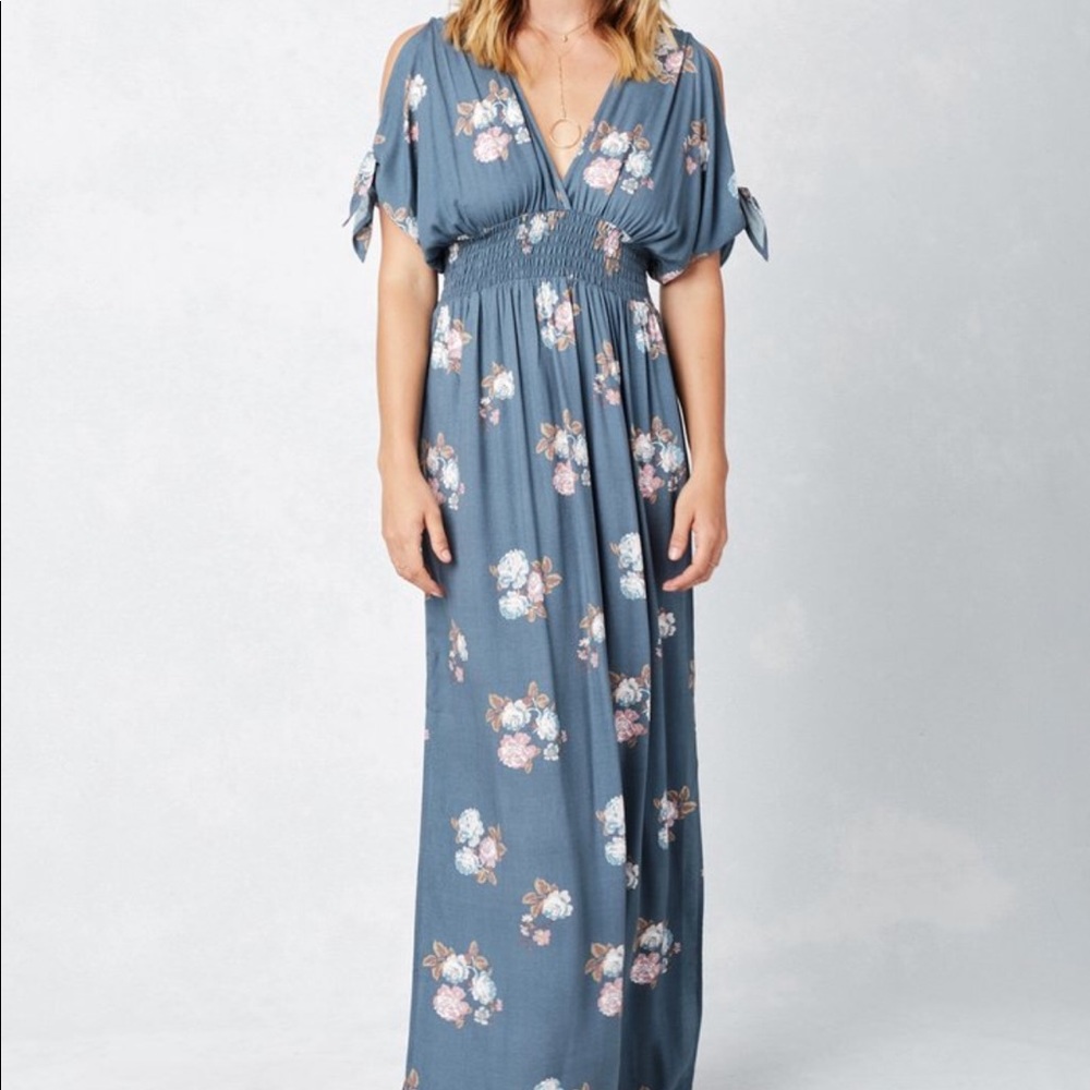 Floral Print Maxi Dress 🌸